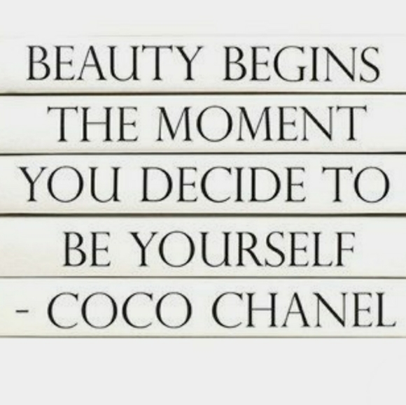 Meet your Posher, Ingenue Cosmetics Boutique - Picture 4 of 6